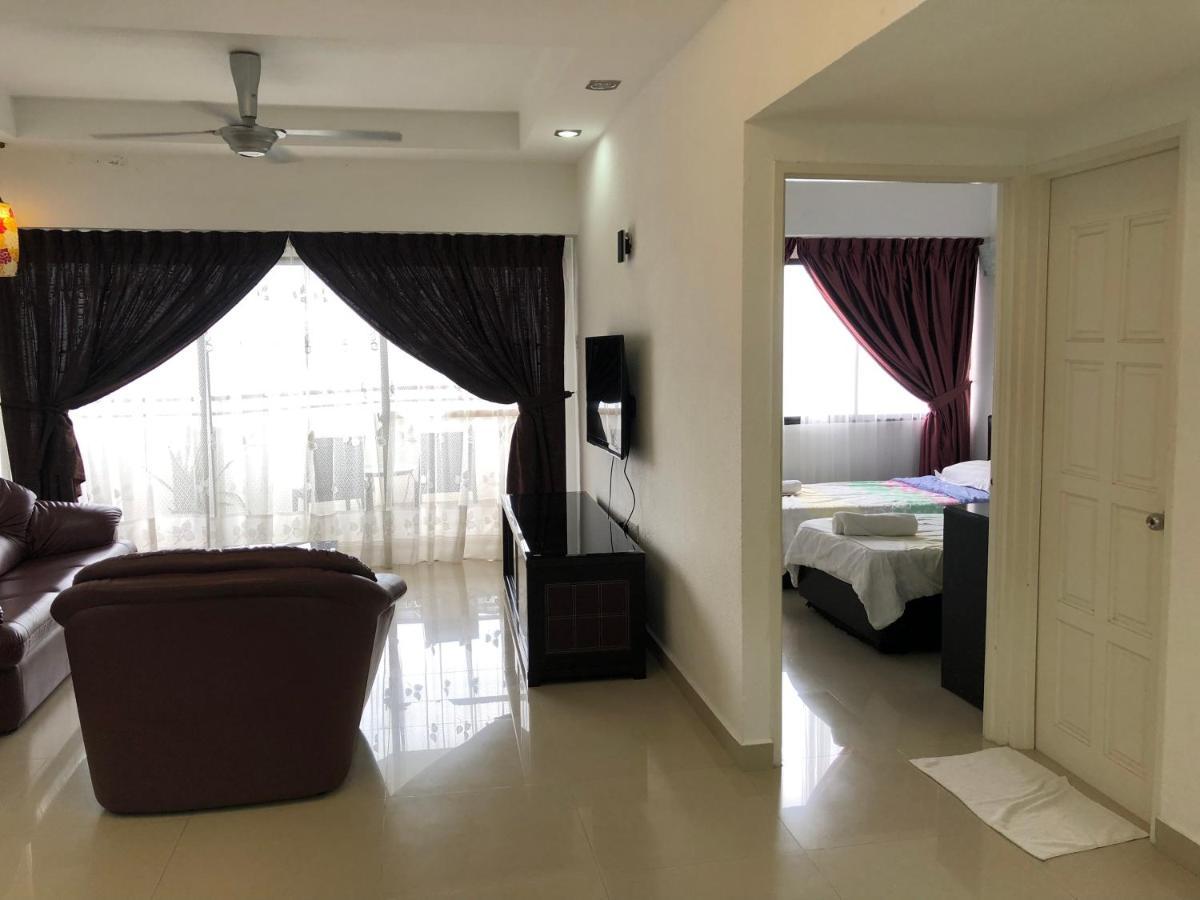 Beach Resort Home Stay Sri Sayang 05 Apartment Batu Ferringhi 2Bedroom Dış mekan fotoğraf
