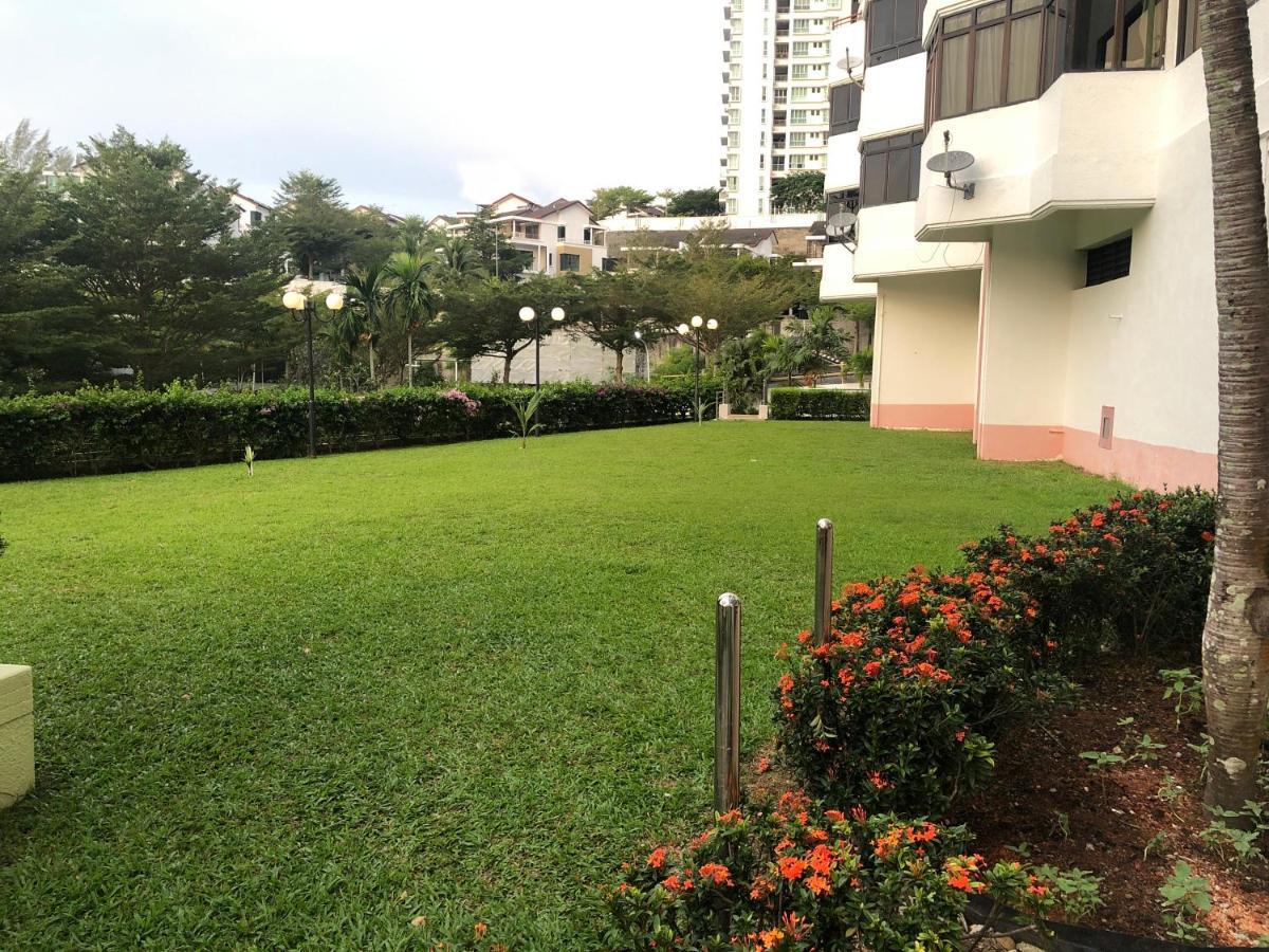 Beach Resort Home Stay Sri Sayang 05 Apartment Batu Ferringhi 2Bedroom Dış mekan fotoğraf